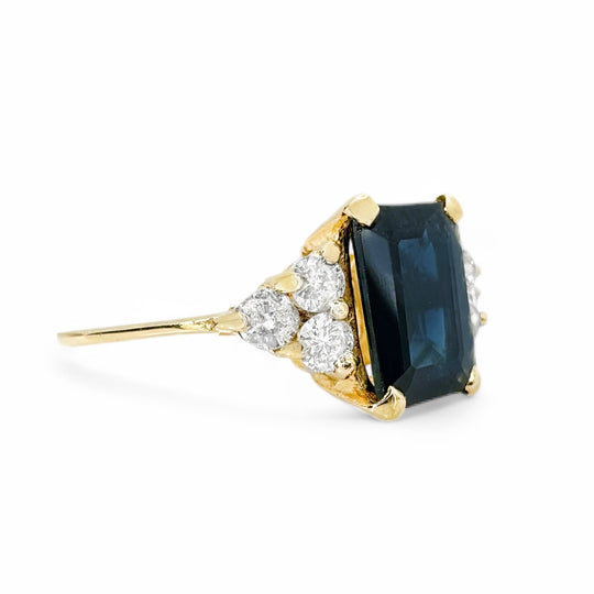 14ct Sapphire & Diamond Ring