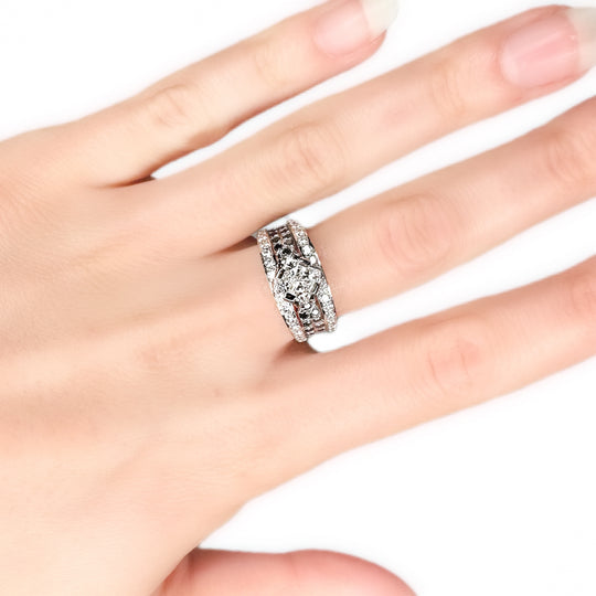 18ct White Gold Diamond & Black Diamond Ring