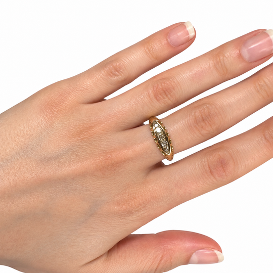 18ct Yellow Gold Diamond Ring