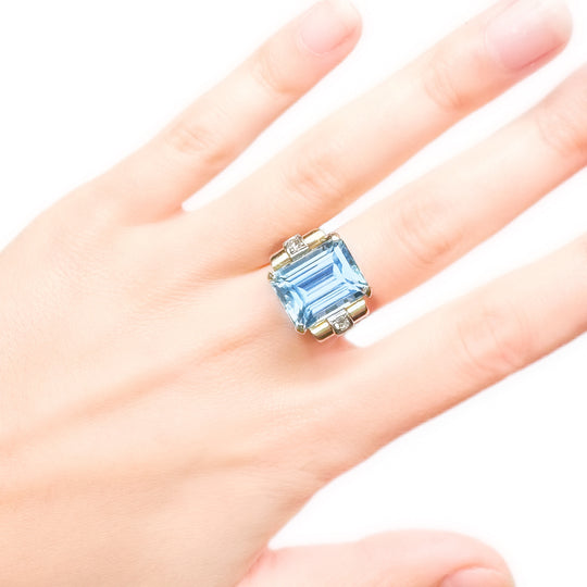 18ct Aquamarine & Diamond Vintage Ring