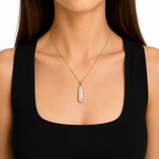 18ct Yellow Gold Opal Pendant