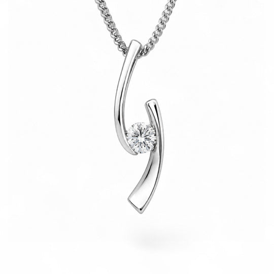 18ct White Gold Diamond Pendant