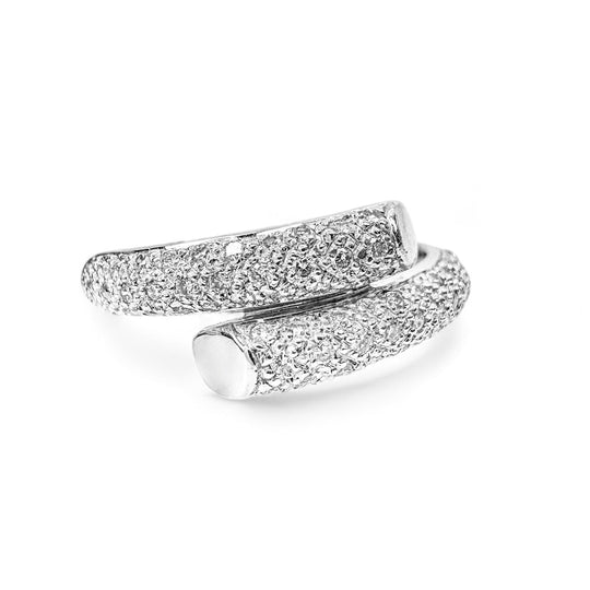 18 Karat Weißgold-Ring mit Diamant-Pavé-Fassung und Kreuz