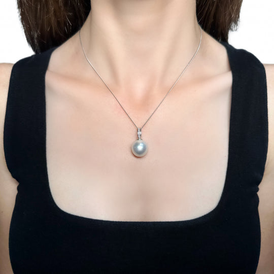 18ct Pearl & Diamond Pendant