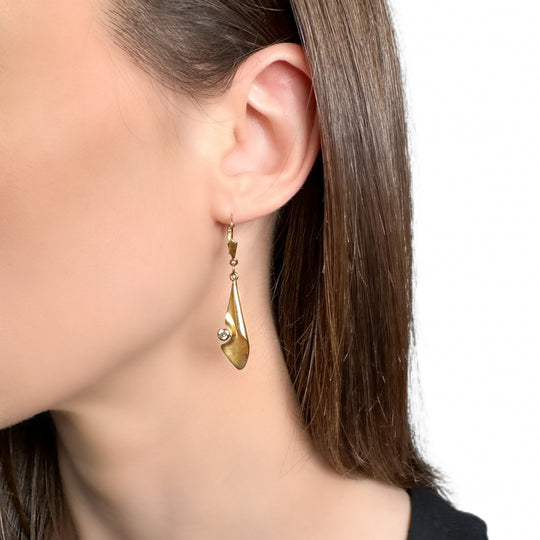 9ct Drop Earrings