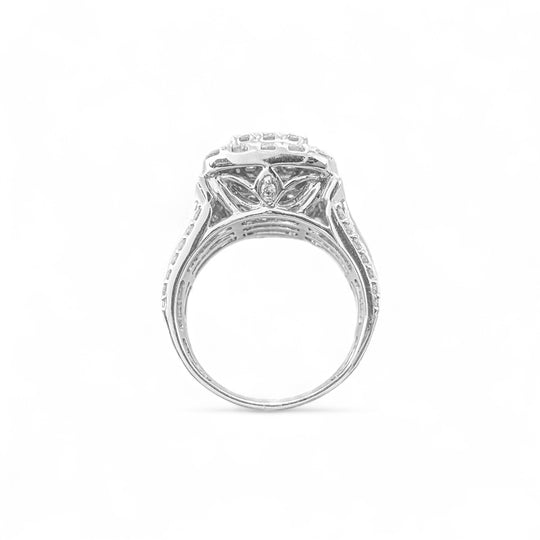 Verlobungsring aus 9 Karat Weißgold mit Diamanten