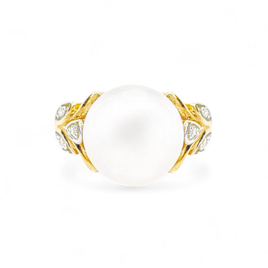 9ct Yellow Gold Diamond & Pearl Ring