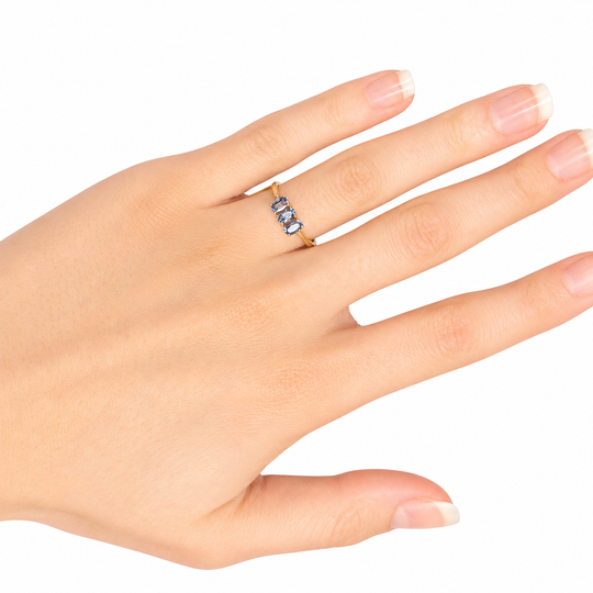 9ct Ceylon Sapphire Ring