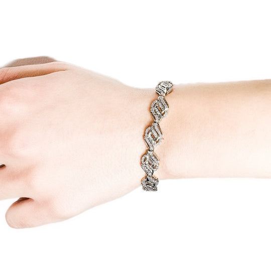 9ct Yellow Gold & Diamond Wave Design Bracelet 