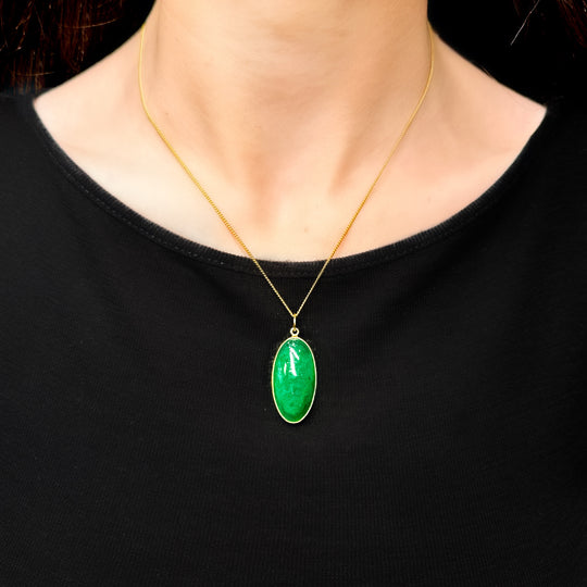 22ct Oval Jade Yellow Gold Pendant