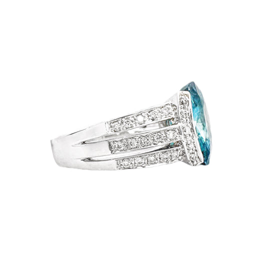 18ct White Gold Zircon & Diamond Ring