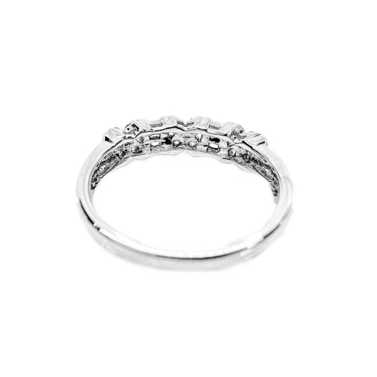 9ct White Gold Patterned Diamond Band