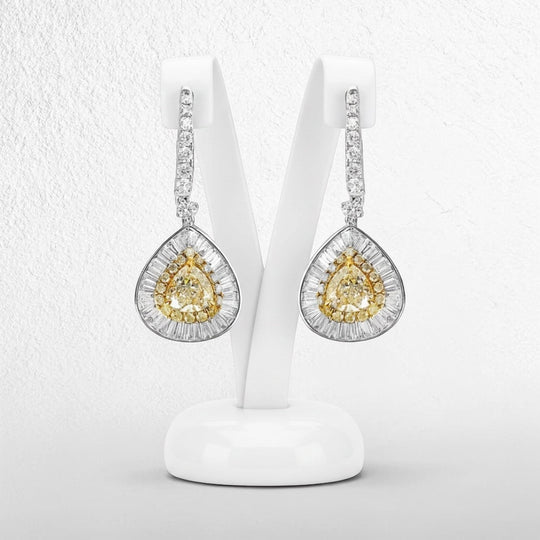 18ct White Gold Diamond Drop Earrings