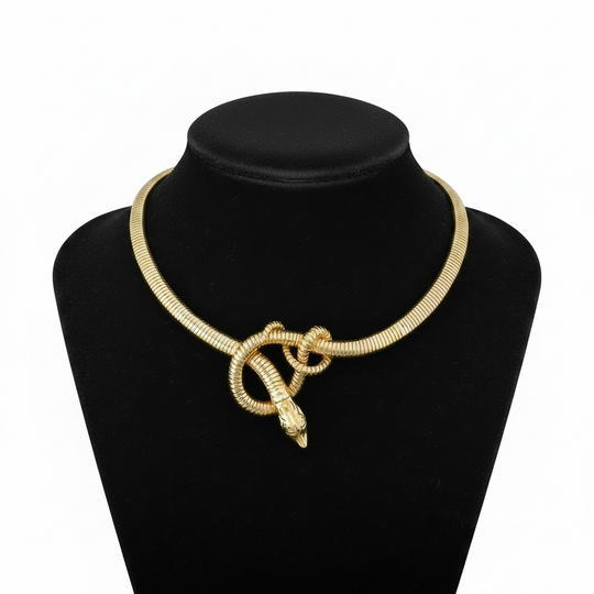 18ct Vintage Snake Coiled Necklace