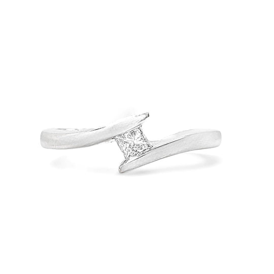 18 Karat Weißgold-Prinzessin-Diamantring