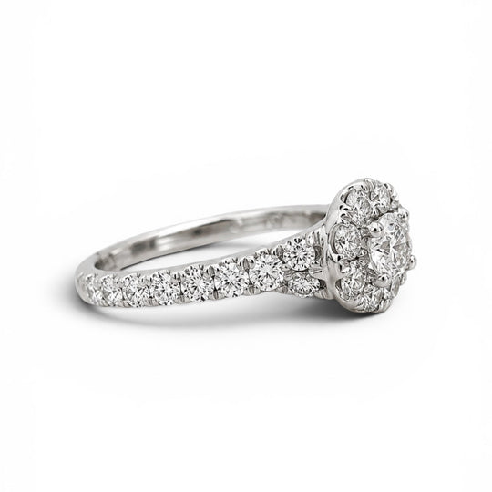 18ct White Gold Diamond Cluster Ring
