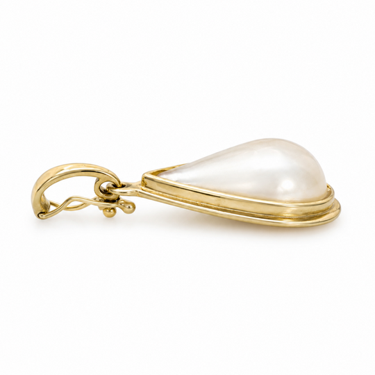 9ct Yellow Gold Pearl Pendant