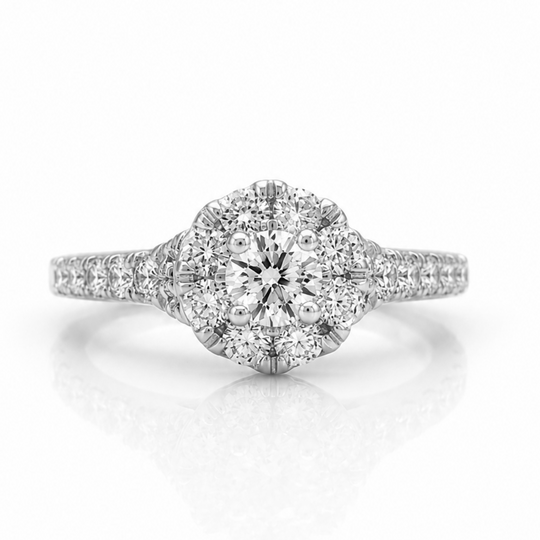 18ct White Gold Diamond Cluster Ring