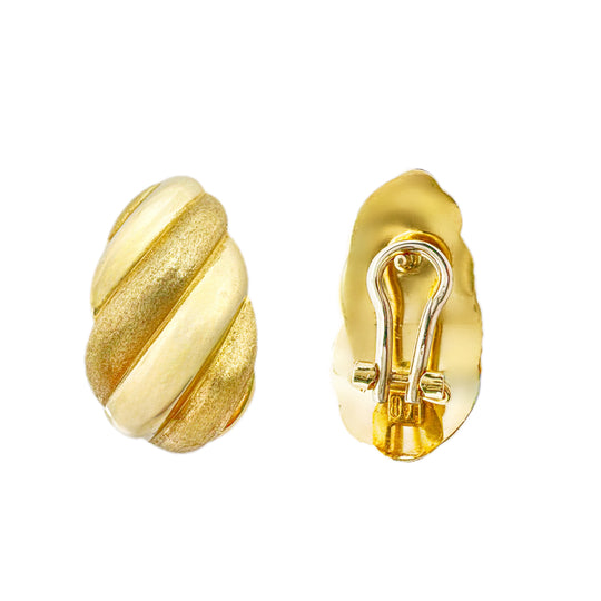 18ct Textured Vintage Earrings 