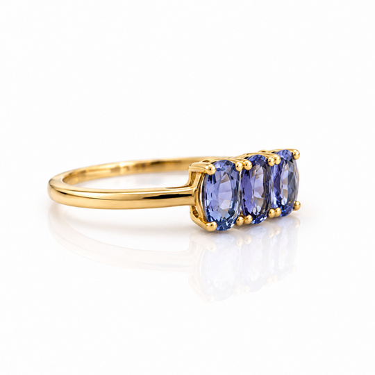 9ct Ceylon Sapphire Ring