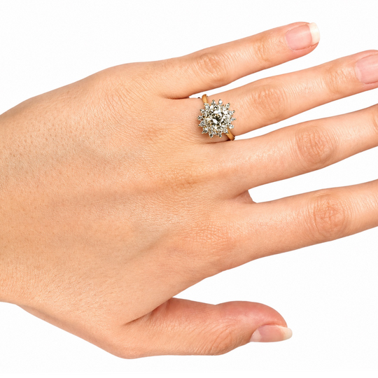 18ct Vintage Sunburst Diamond Ring