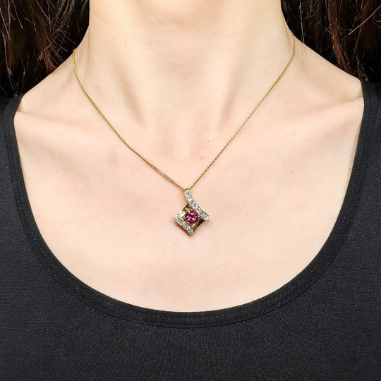 Spinel Yellow Gold Pendant