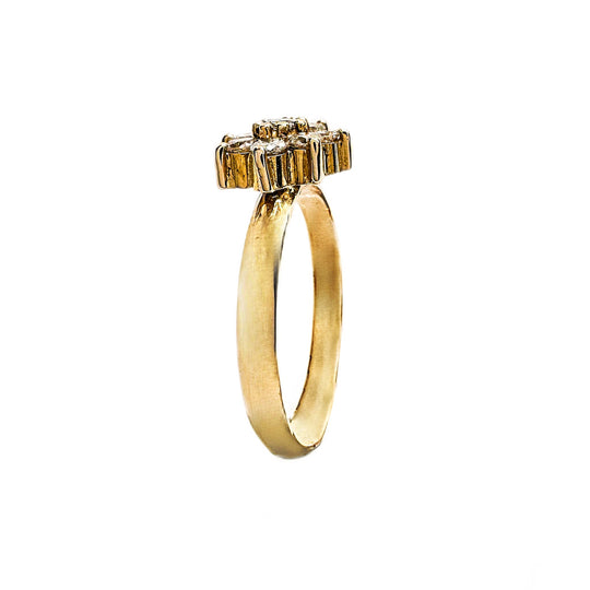 18ct Yellow Gold Diamond Flower Cluster Ring