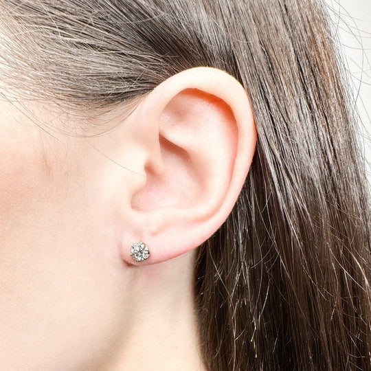 18ct Yellow Gold Diamond Stud Earrings