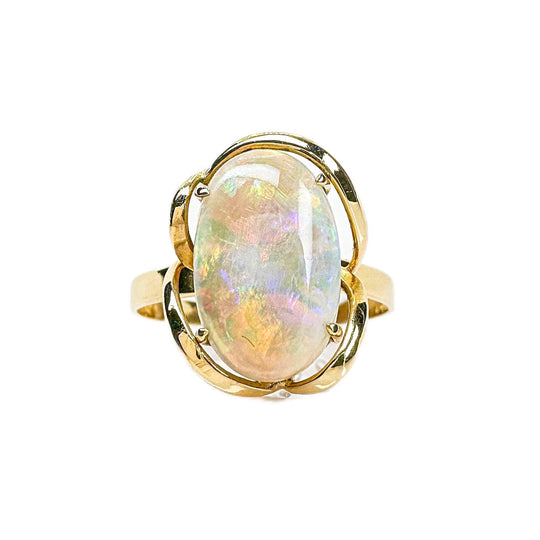 18ct Yellow Gold Opal Ring 