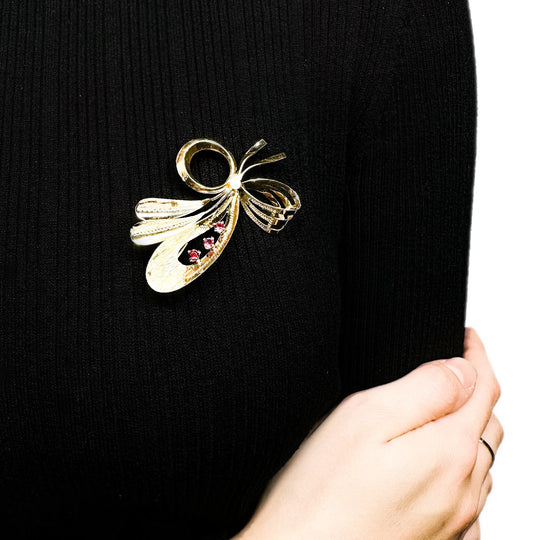 18ct Yellow Gold Ruby Brooch